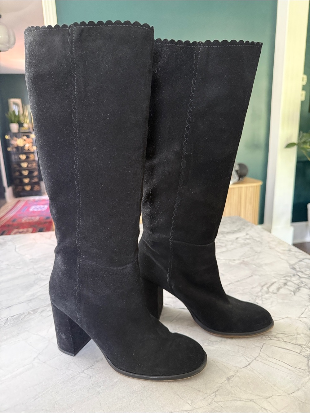 Boden Black Suede Knee-High Heeled Boots — Size 39 / US 8-8.5 — Scallop Detail